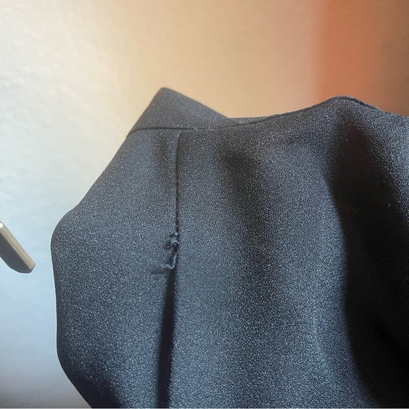 Elegant Blue and Black Lace Tunic - Picture 6 of 10